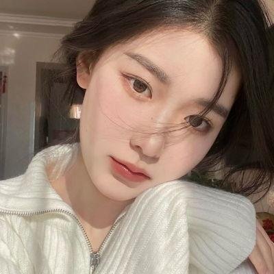 女友的秘密封面